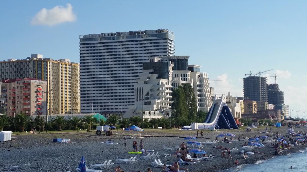 Orbi Dima Apart. Batumi Exterior photo